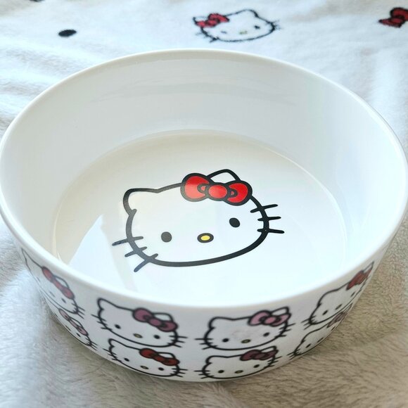New Hello Kitty Large Dog/Pet Ceramic Bowl - Picture 1 of 4